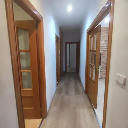 Planta Baja Bien Comunicada Cerca De La Playa *